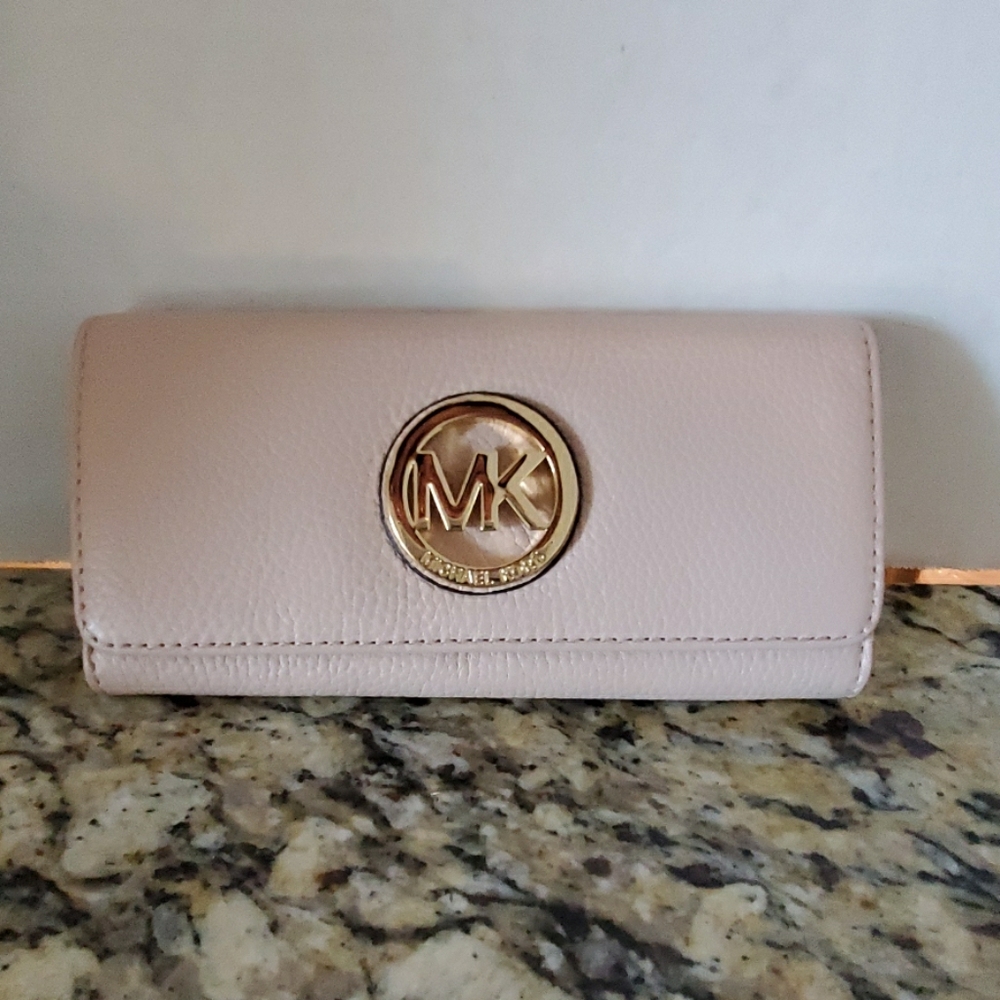 Michael Kors wallet